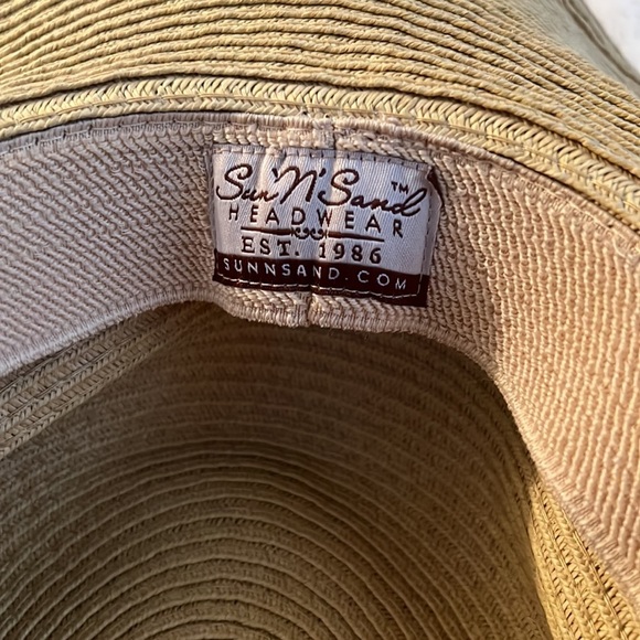 Sun Hat - Picture 4 of 5